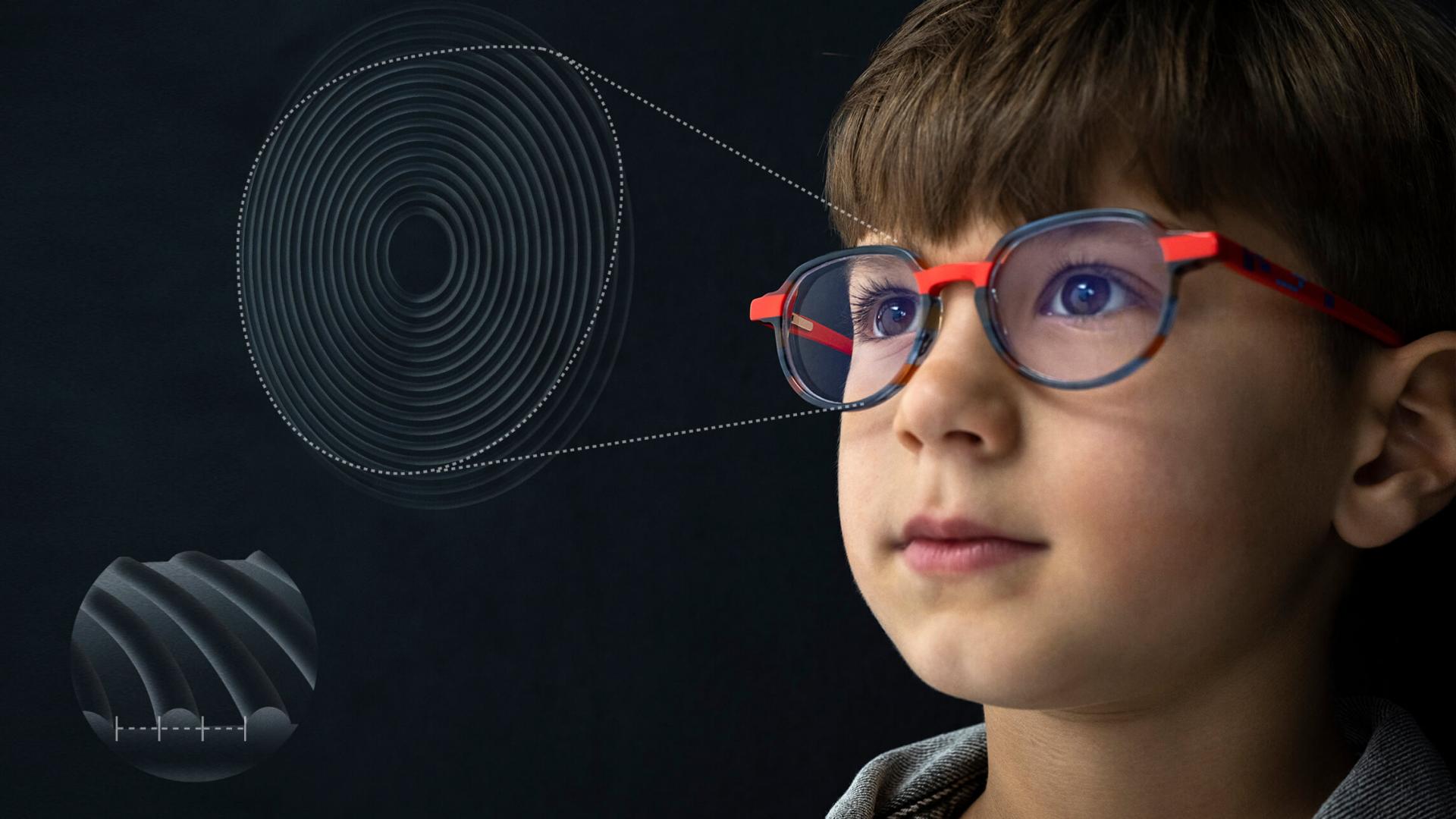Ilustrácia dizajnu okuliarovej šošovky ZEISS MyoCare zblízka na kontrolu myopie u detí.